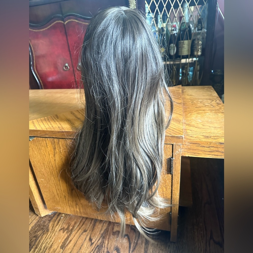 Long wig - Picture 3 of 8